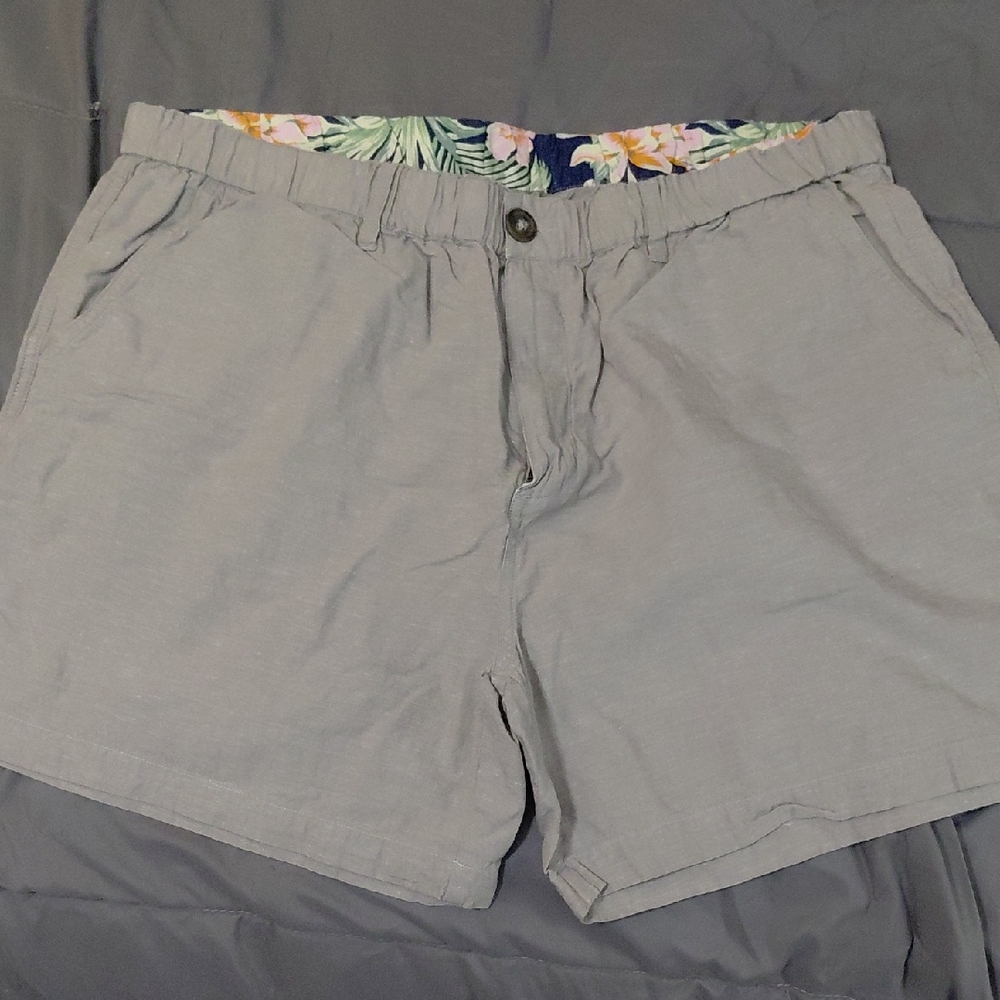 Chubbies Gray Men's Flat Front Shorts with Tropical Lining